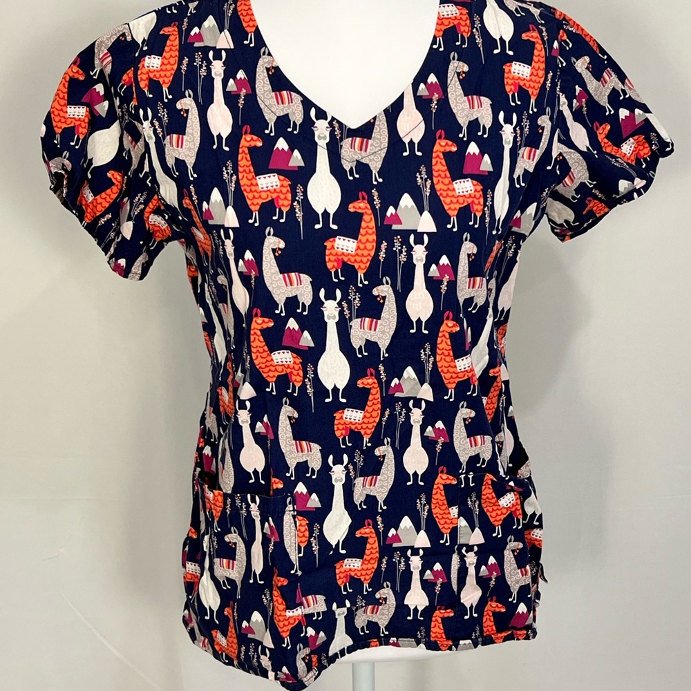 Zoe + Chloe Scrub Top Women’s XS Navy Llama Print V-Neck